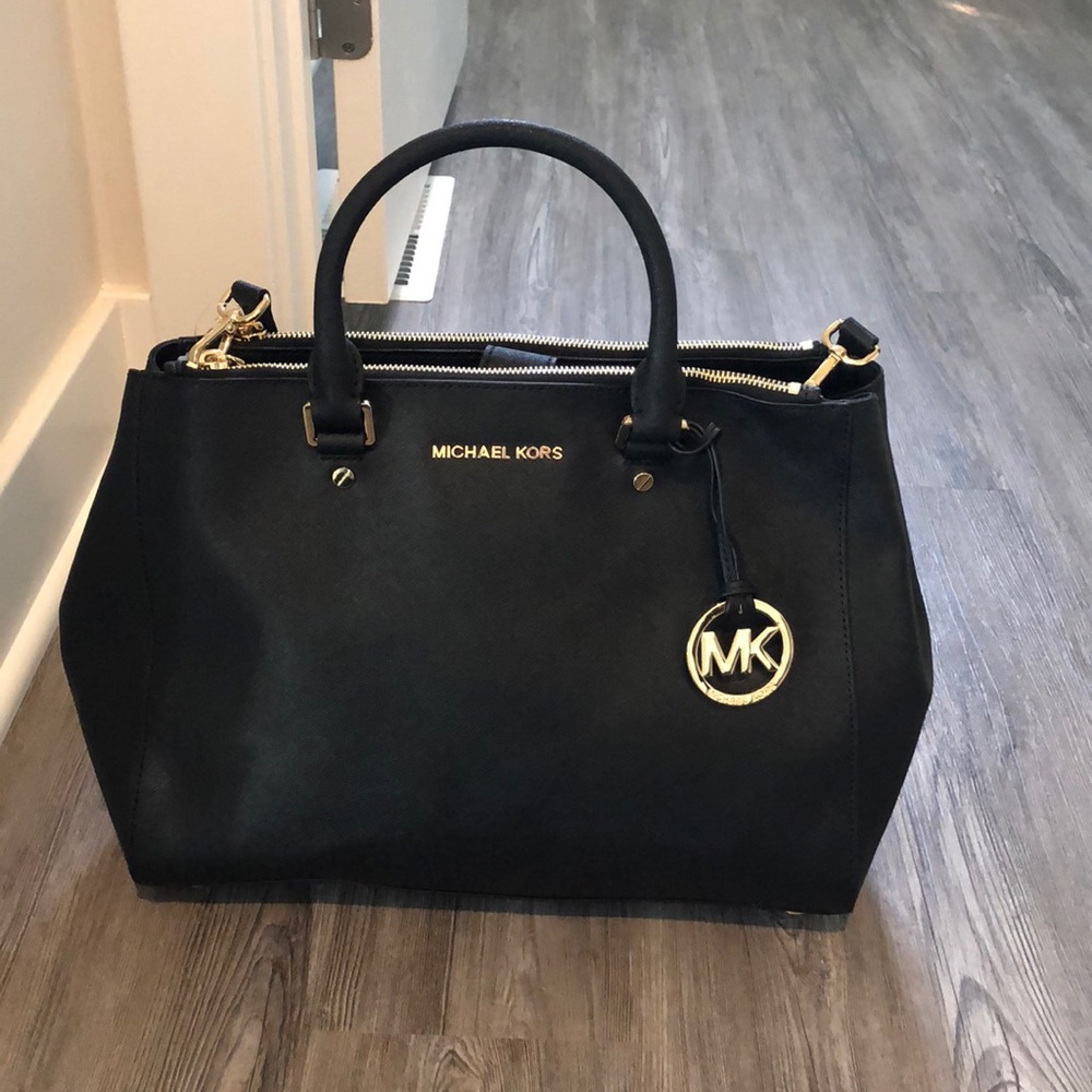 Micheal Kors Purse